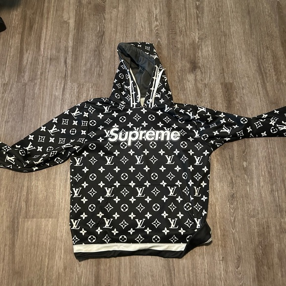 Supreme Louis V hoodie - Picture 1 of 2
